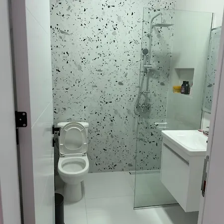 Yves1 Boutique Aparthotel *