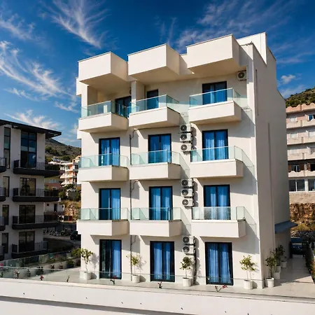 Yves1 Boutique Aparthotel