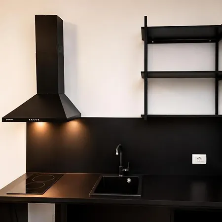 Yves1 Boutique Aparthotel Sarandë
