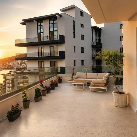 Yves1 Boutique Aparthotel *